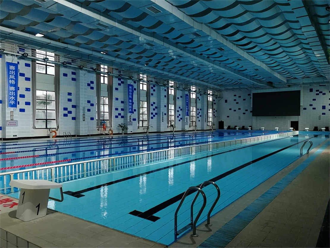 AQUA爱克三集一体恒温除湿热泵,全面击退泳池闷热潮湿