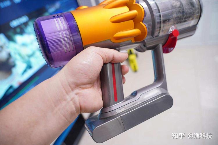 戴森吸尘器拆卸