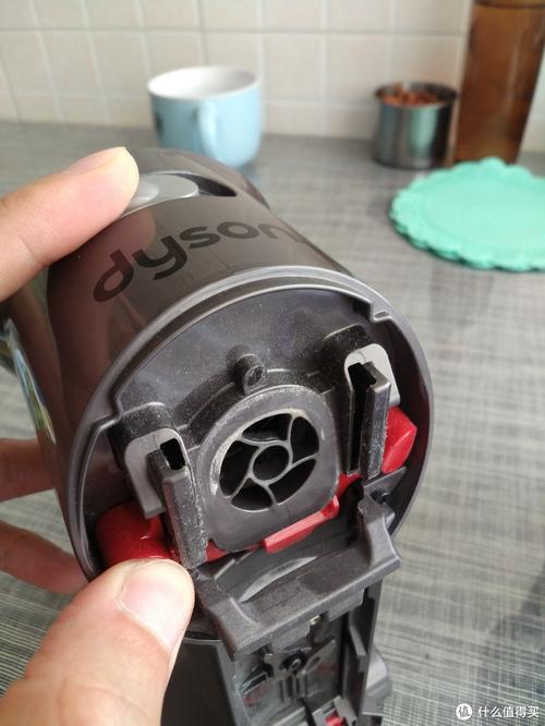 戴森吸尘器拆卸
